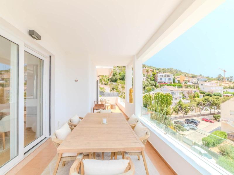 Modern Villa with Panoramic Sea Views in Levantina, Sitges , Sitges 