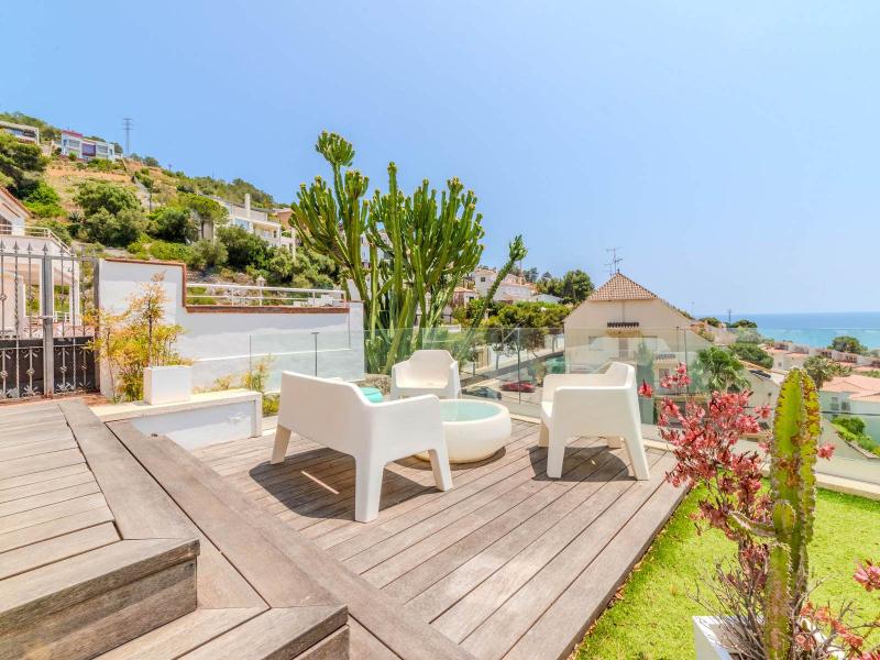 Modern Villa with Panoramic Sea Views in Levantina, Sitges , Sitges 