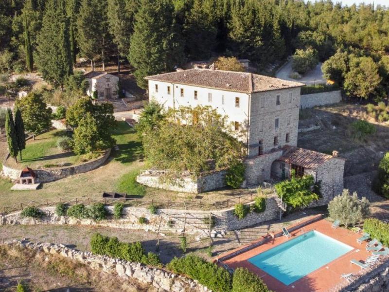 Borgo La Rocca – Historic Tuscan Hamlet with Vineyard, Pool and Private Chapel , Tuscany 