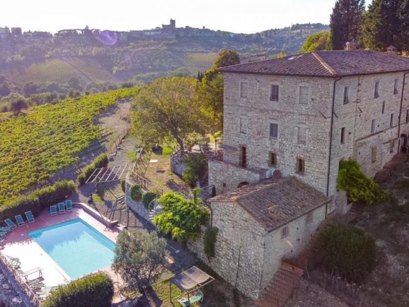 Borgo La Rocca – Historic Tuscan Hamlet with Vineyard, Pool and Private Chapel , Tuscany 