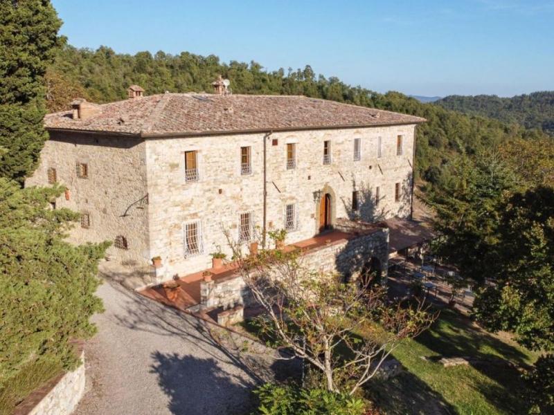 Borgo La Rocca – Historic Tuscan Hamlet with Vineyard, Pool and Private Chapel , Tuscany 