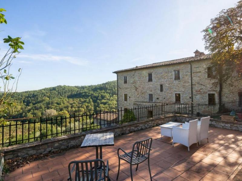 Borgo La Rocca – Historic Tuscan Hamlet with Vineyard, Pool and Private Chapel , Tuscany 