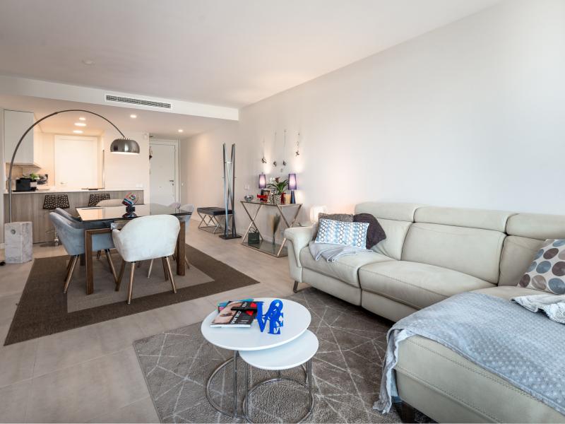 Beautiful 2-Bedroom Apartment for Sale on the New Golden Mile , Estepona 