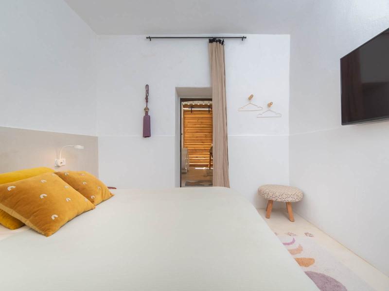 Tranquil 5-Bedroom Finca with Sea Views , Ibiza 