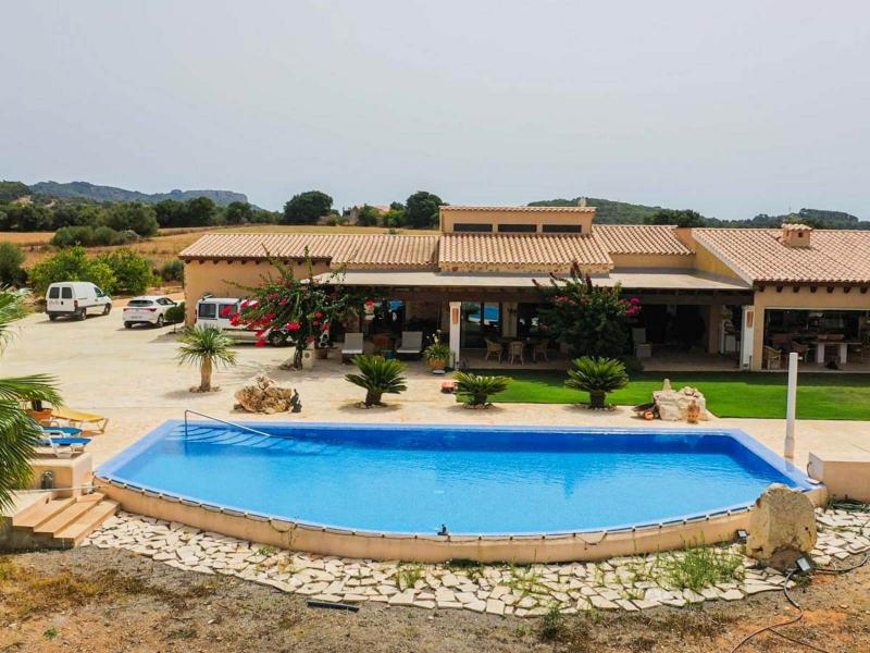 Luxury Finca for Sale in Son Prohens, Mallorca , East 