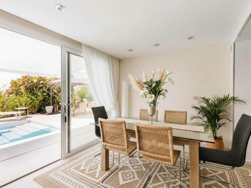 Renovated Modern Villa for Sale in Ibiza , San Antonio 