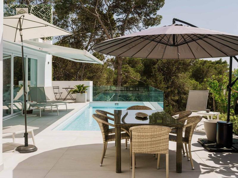 Renovated Modern Villa for Sale in Ibiza , San Antonio 
