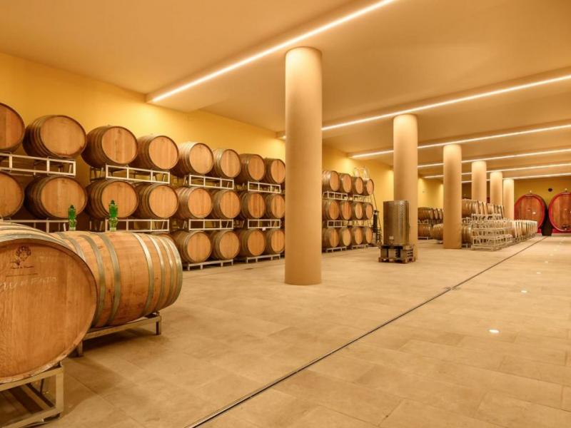 Organic Winery Estate for Sale in Montepulciano, Tuscany , Tuscany 