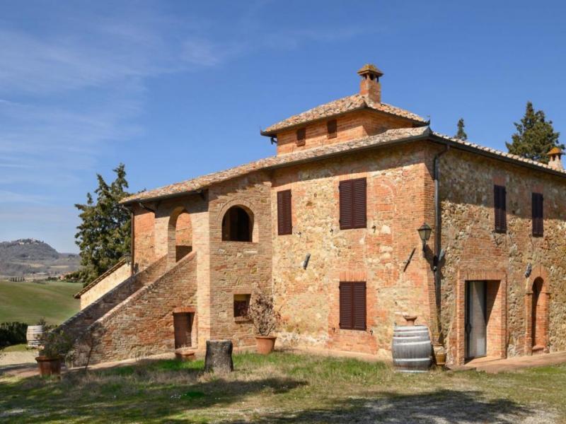 Organic Winery Estate for Sale in Montepulciano, Tuscany , Tuscany 