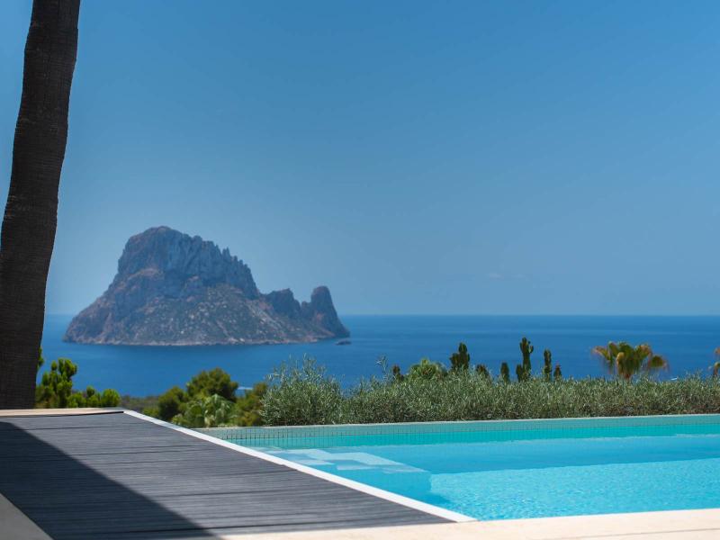 Modern Luxury Villa for Sale in Cala Carbo , Sant Josep de sa Talaia 