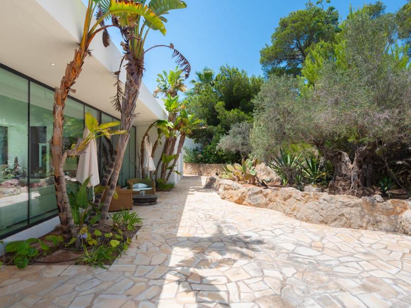 Modern Luxury Villa for Sale in Cala Carbo , Sant Josep de sa Talaia 