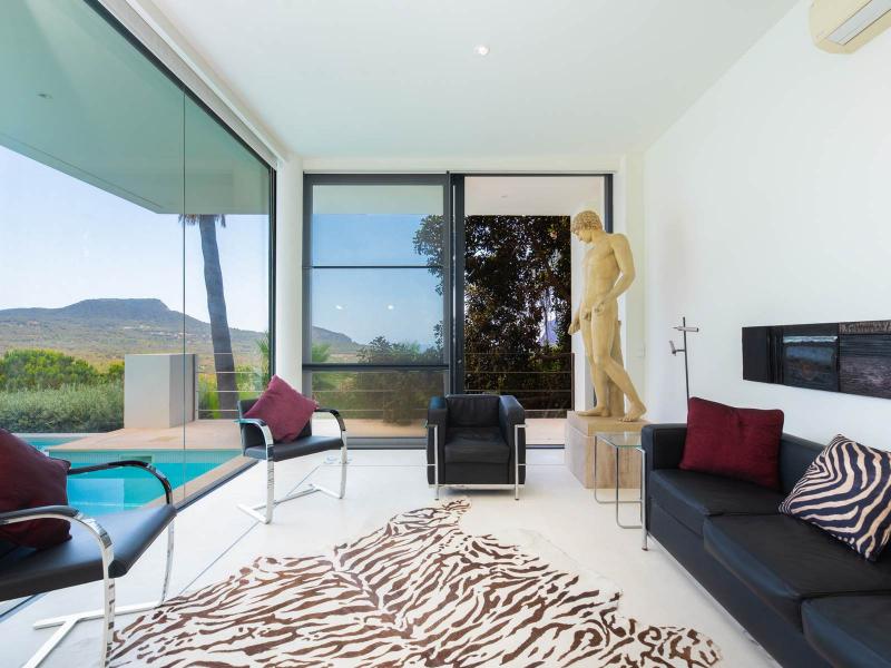 Modern Luxury Villa for Sale in Cala Carbo , Sant Josep de sa Talaia 