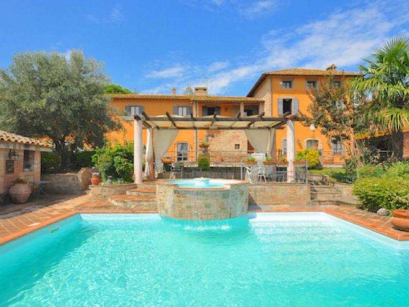 Houses for sale in Perugia - Perugia , 
