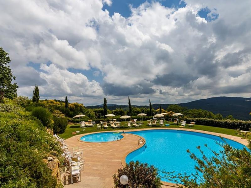Historic Estate , Tuscany 