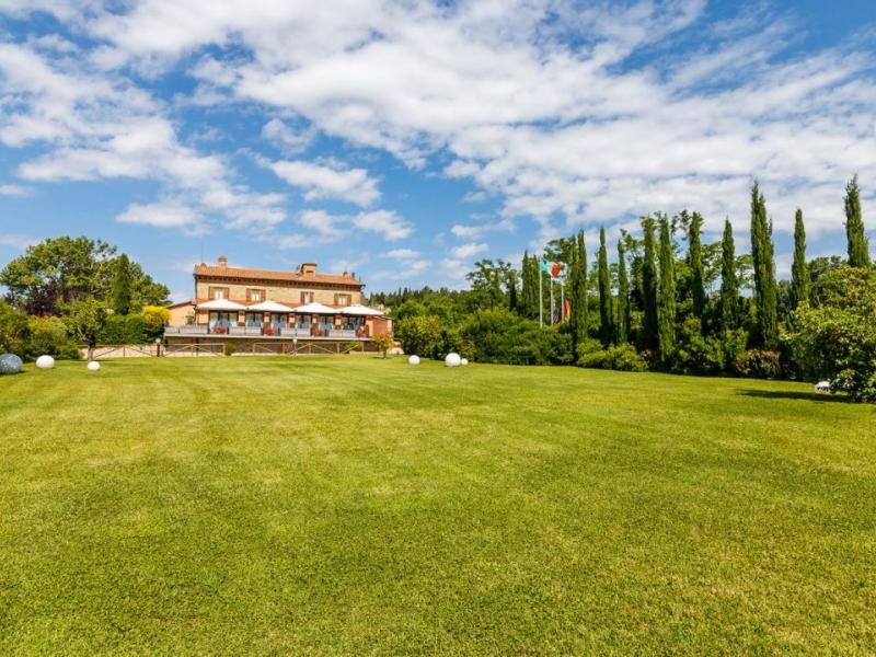 Historic Estate , Tuscany 
