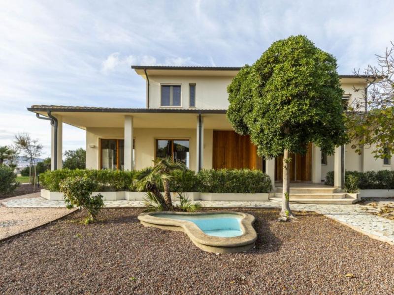 Sea-Front Luxury Villa for Sale on the Tuscan Riviera , Tuscany 