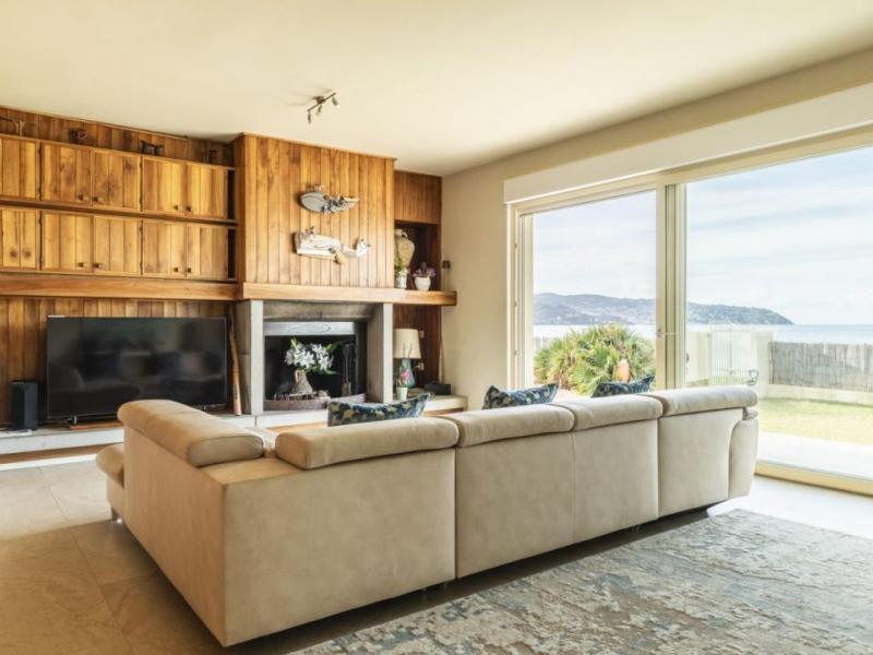 Sea-Front Luxury Villa for Sale on the Tuscan Riviera , Tuscany 