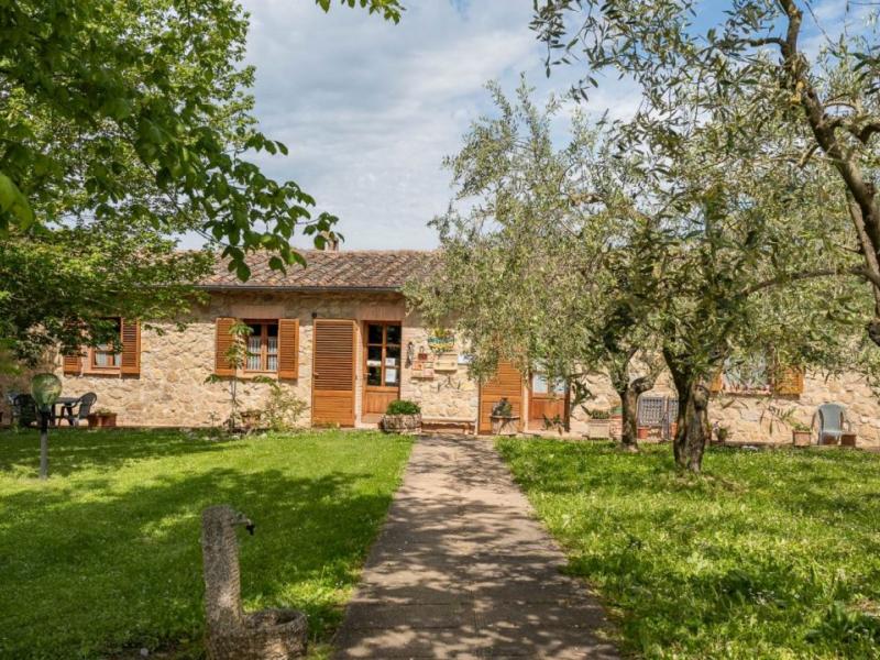 Historic Stone Villa for Sale in San Quirico d’Orcia, Tuscany , Tuscany 