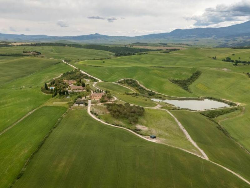 Historic Stone Villa for Sale in San Quirico d’Orcia, Tuscany , Tuscany 