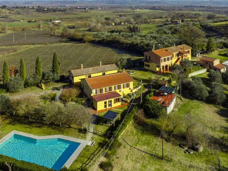 Luxury Hilltop Winery & Villa Estate for Sale , Tuscany 