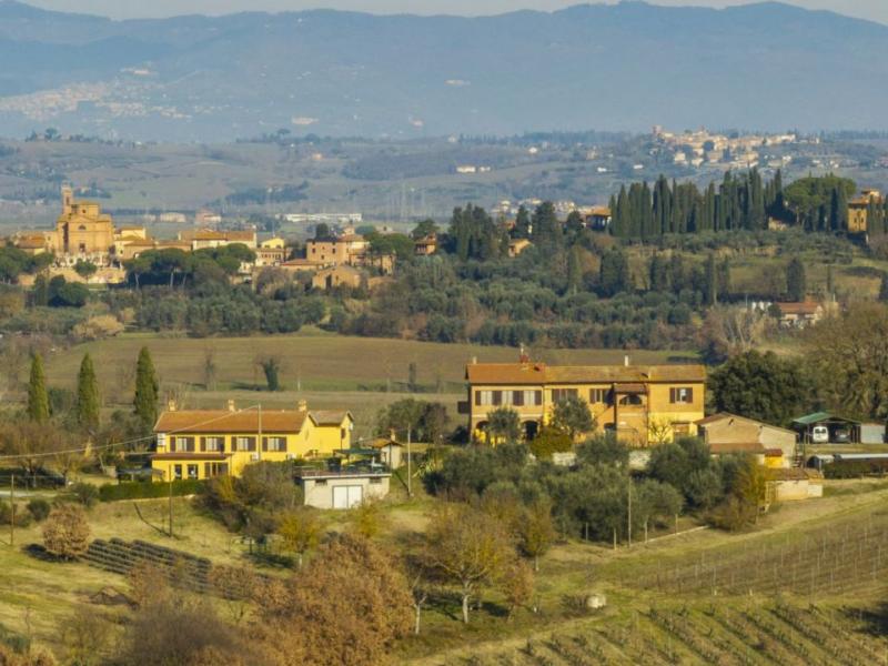 Luxury Hilltop Winery & Villa Estate for Sale , Tuscany 