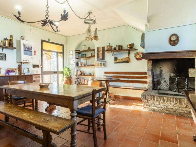 Luxury Hilltop Winery & Villa Estate for Sale , Tuscany 