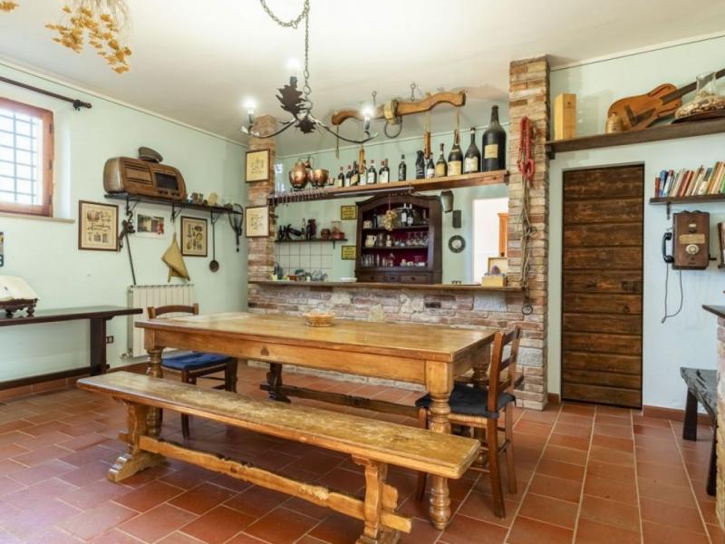 Luxury Hilltop Winery & Villa Estate for Sale , Tuscany 