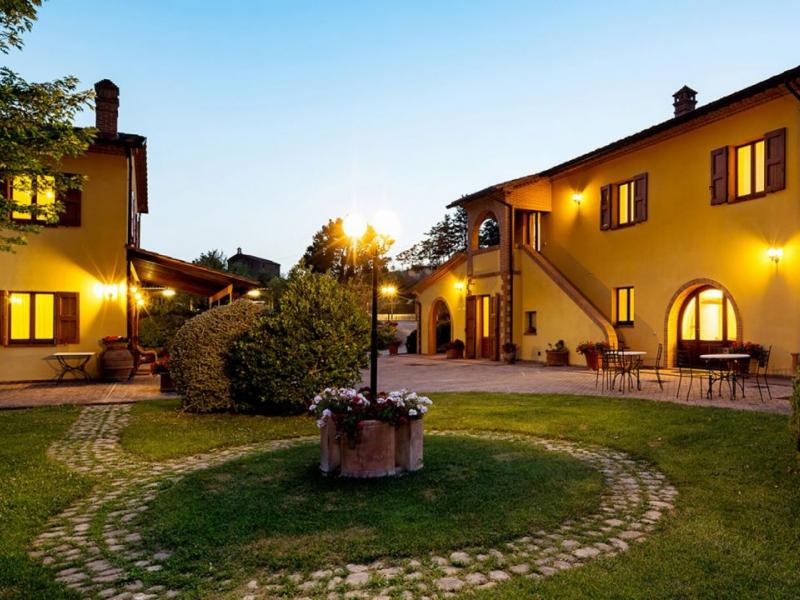 Elegant 18th-Century Estate with Pool, Tennis, Vineyards & Olive Grove , Puglia 