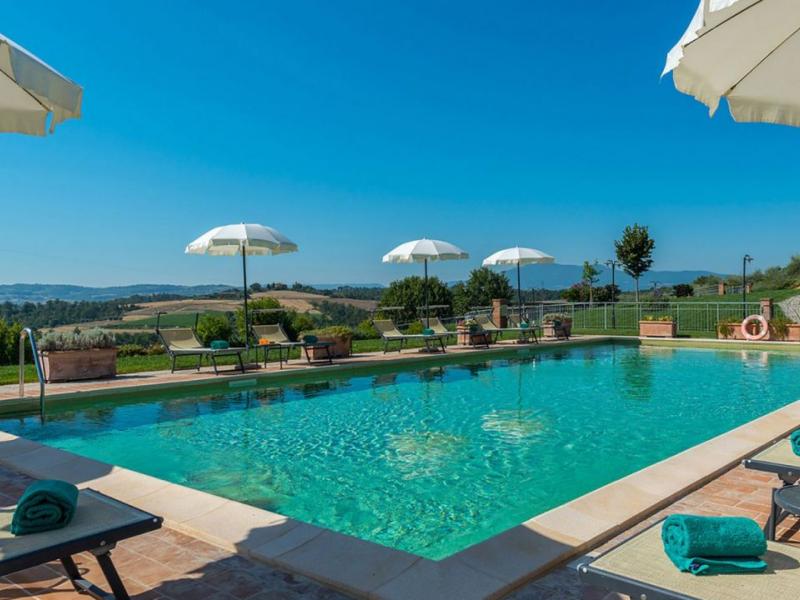 Elegant 18th-Century Estate with Pool, Tennis, Vineyards & Olive Grove , Puglia 