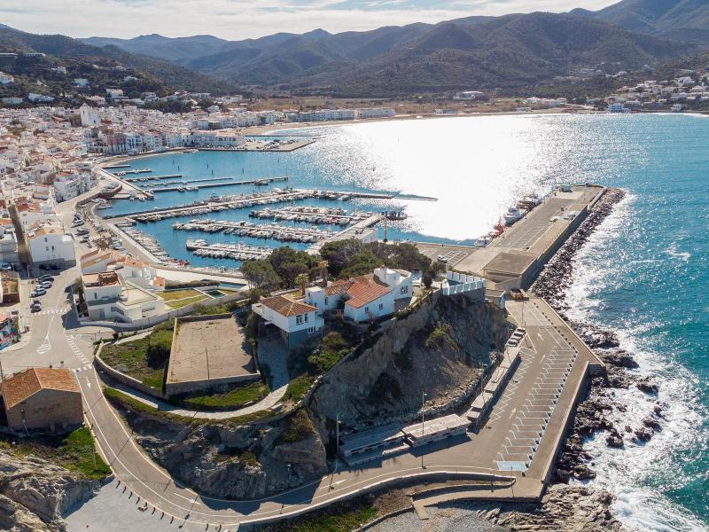 Rare Hilltop Villa with 360° Views , Costa Brava 
