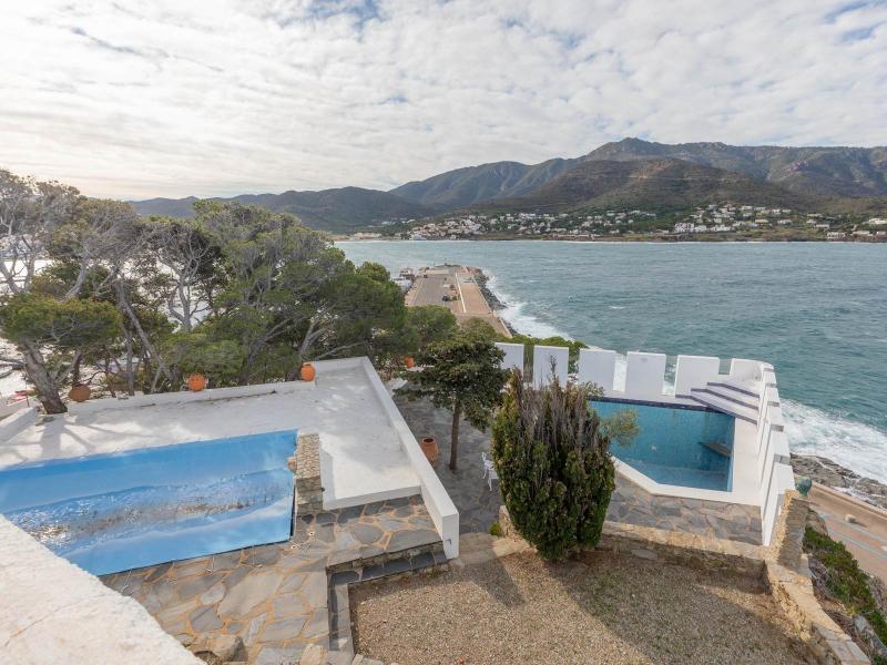 Rare Hilltop Villa with 360° Views , Costa Brava 