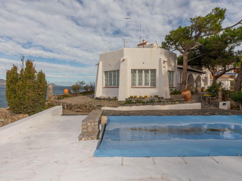 Rare Hilltop Villa with 360° Views , Costa Brava 