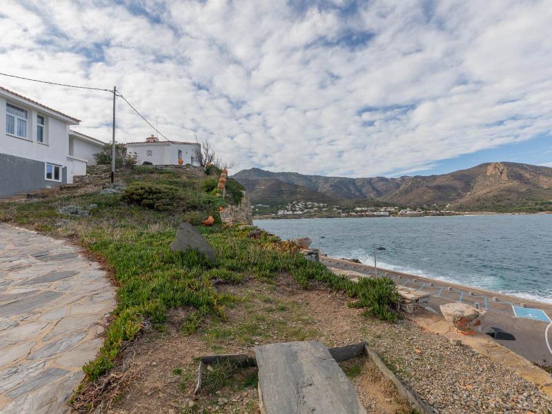 Rare Hilltop Villa with 360° Views , Costa Brava 