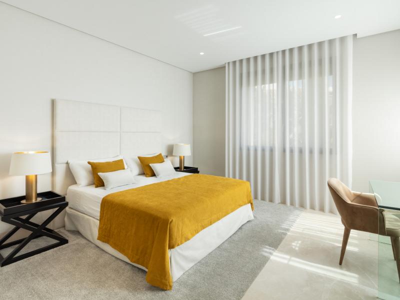 Luxury Villa for Sale in El Paraiso, Marbella , Estepona 