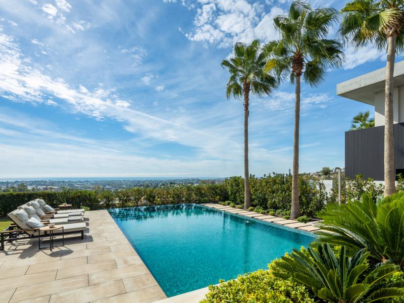 Luxury Villa for Sale in La Quinta, Marbella – Panoramic Sea Views , Benahavis 