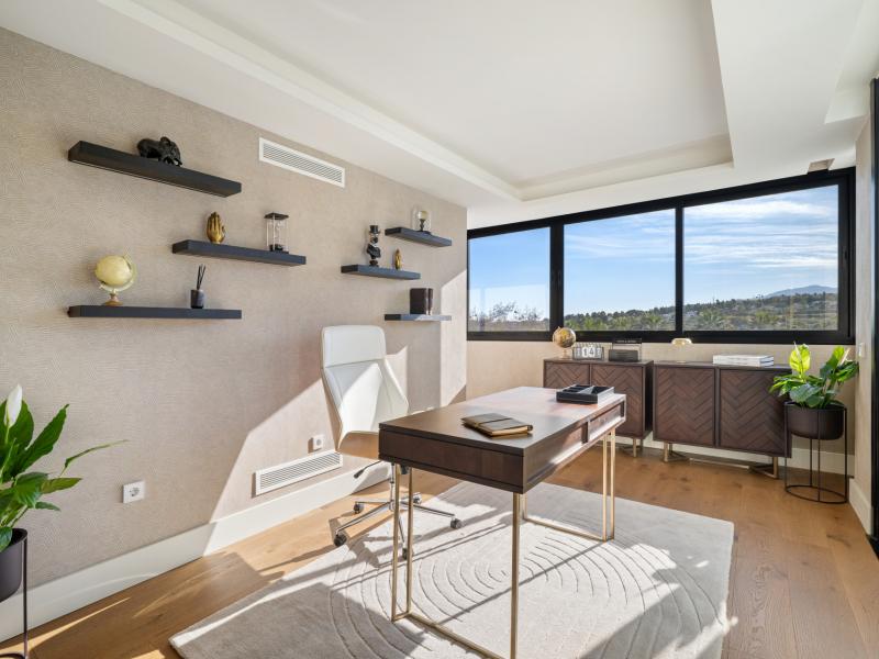 Luxury Villa for Sale in Marbella – Frontline Golf Villa 2000 , Nueva Andalucia 