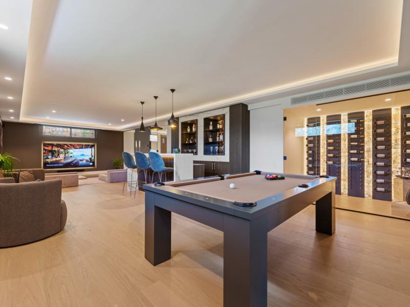 Luxury Scandinavian-Style Villa for Sale , Nueva Andalucia 