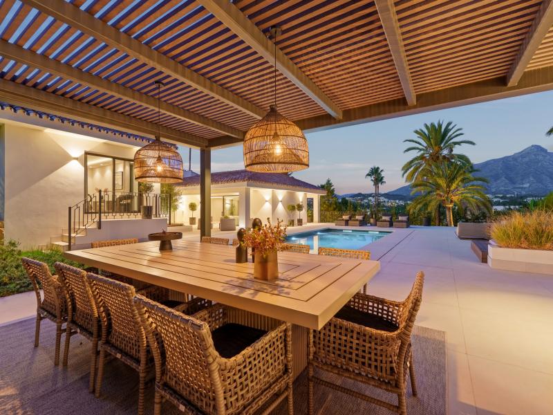 Luxury Scandinavian-Style Villa for Sale , Nueva Andalucia 