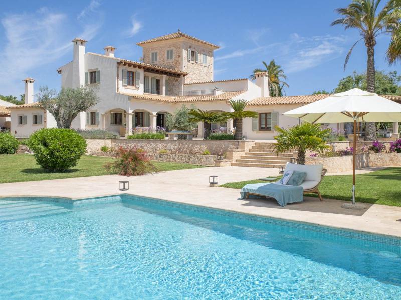 Luxury Estate for Sale in Cas Concos , 