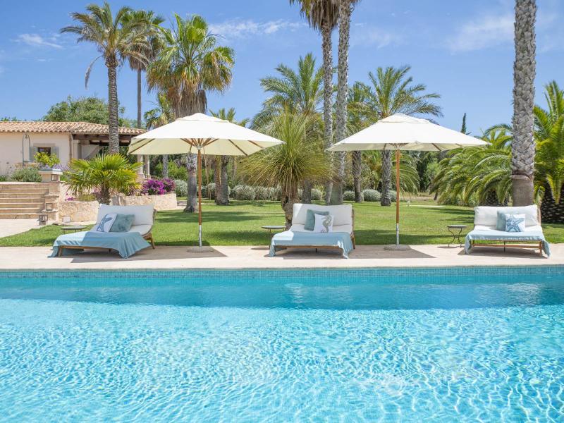 Luxury Estate for Sale in Cas Concos , 