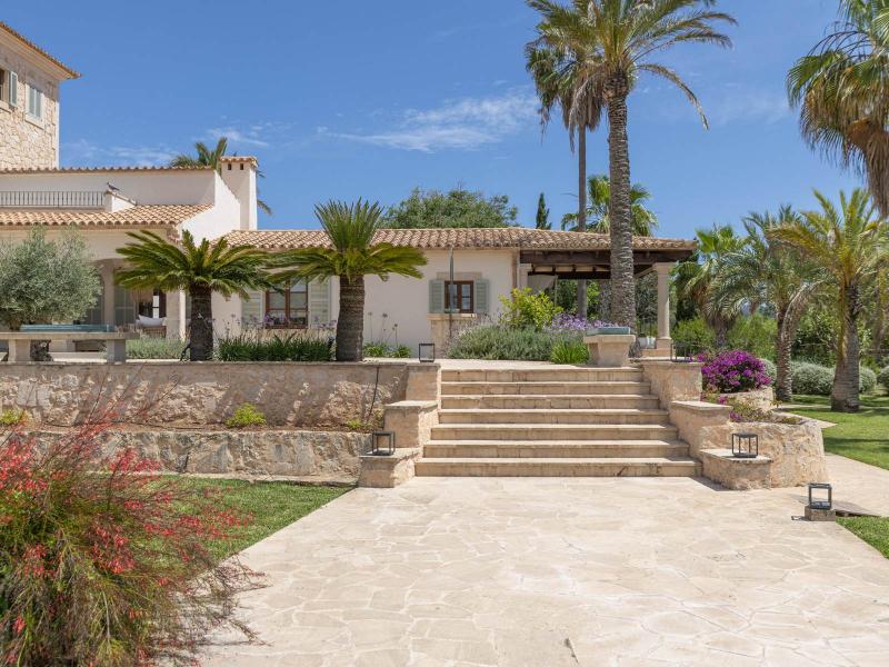 Luxury Estate for Sale in Cas Concos , 