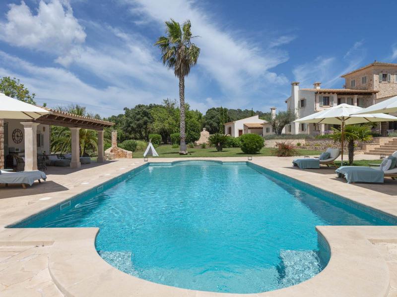 Luxury Estate for Sale in Cas Concos , 