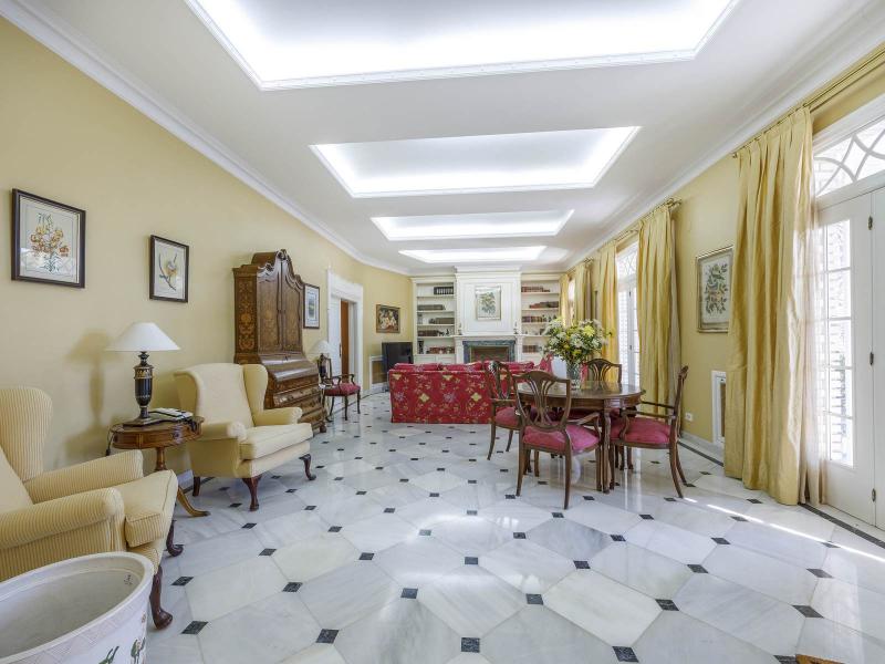 Exceptional Estate with 2 Villas, 2 Pools & 40,000 m² of Orange Groves , Valencia 