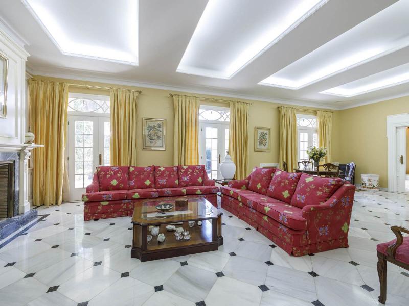 Exceptional Estate with 2 Villas, 2 Pools & 40,000 m² of Orange Groves , Valencia 