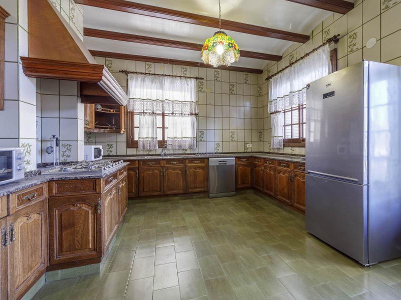 Exceptional Estate with 2 Villas, 2 Pools & 40,000 m² of Orange Groves , Valencia 