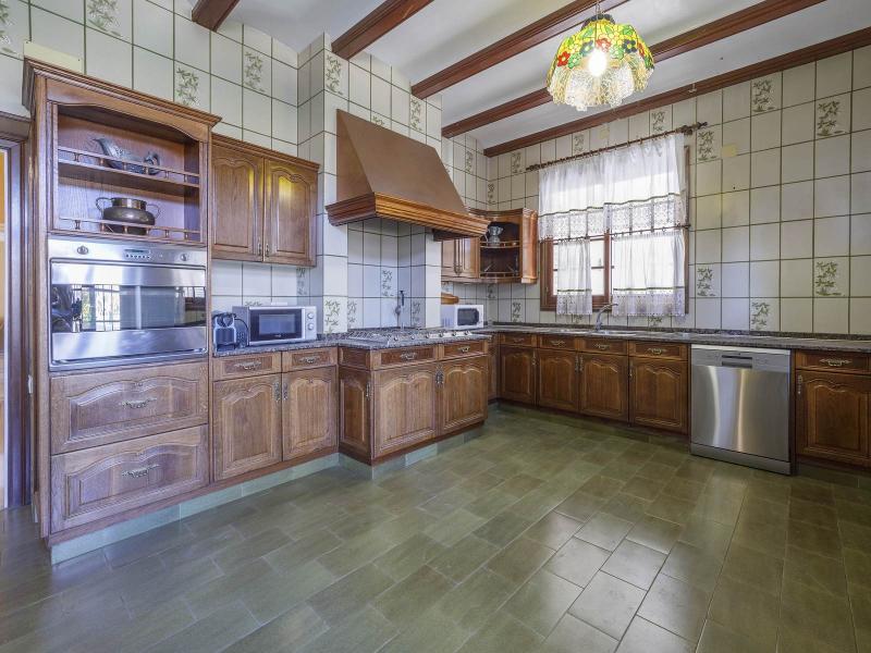 Exceptional Estate with 2 Villas, 2 Pools & 40,000 m² of Orange Groves , Valencia 