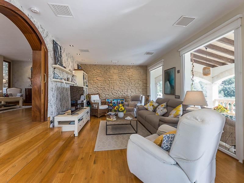 Luxury Villa for Sale in Bunyola, Mallorca , 