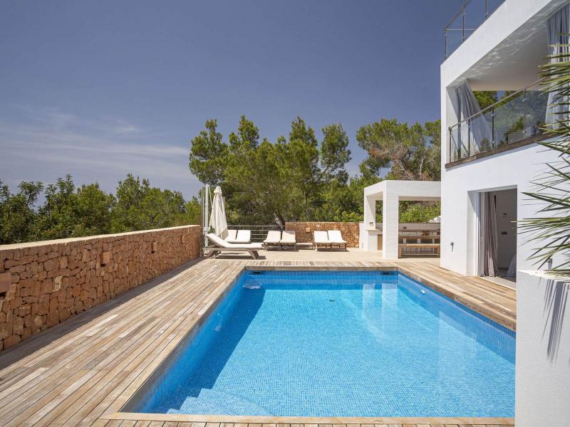 Contemporary Sea-View Villa for Sale in Ibiza , San Antonio 