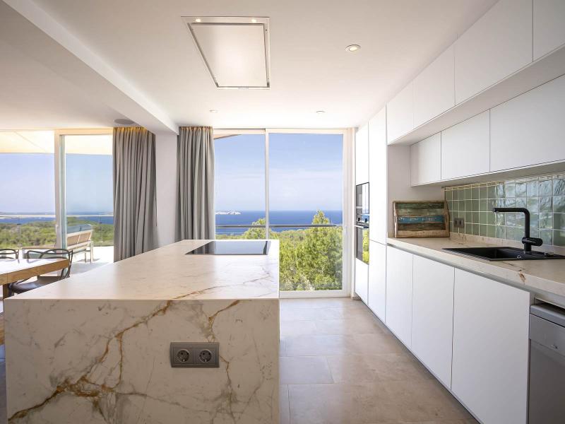 Contemporary Sea-View Villa for Sale in Ibiza , San Antonio 