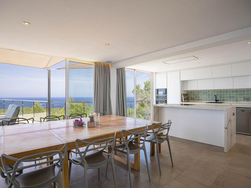 Contemporary Sea-View Villa for Sale in Ibiza , San Antonio 